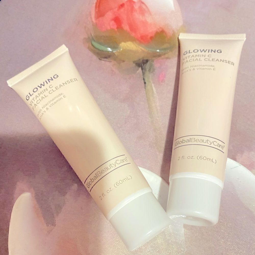 🛍️Global Beauty Care 2 Glowing Vitamin C Facial Cleanser 2.FL.OZ.(60mL)🔥